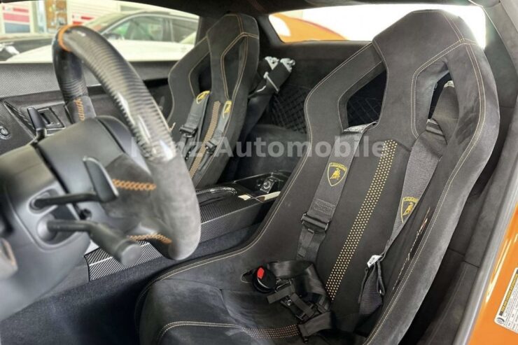Lamborghini Gallardo LP 560-4 E-Gear