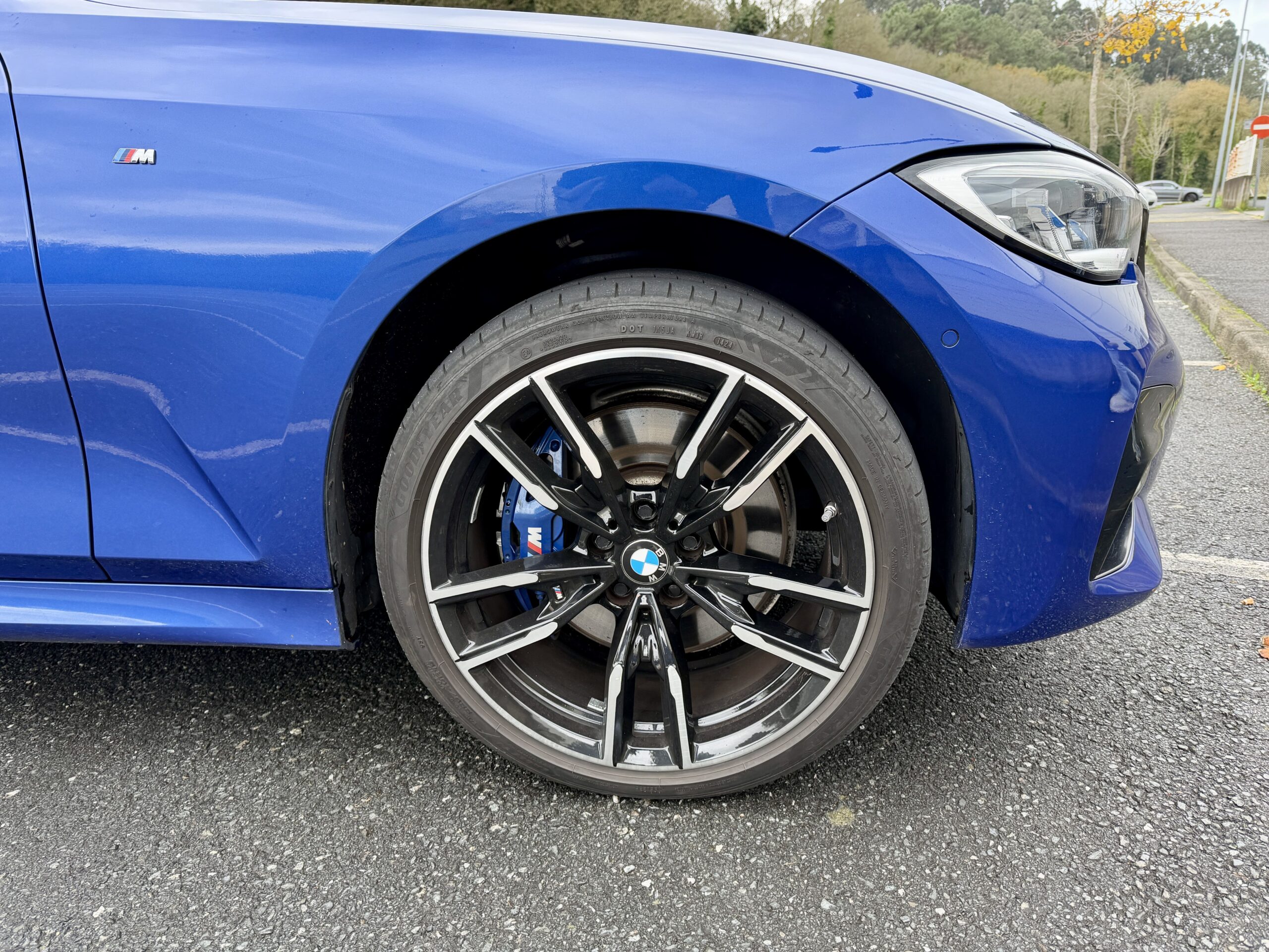 BMW 330e G20 292cv M Sport | Portimao Blue | Laser