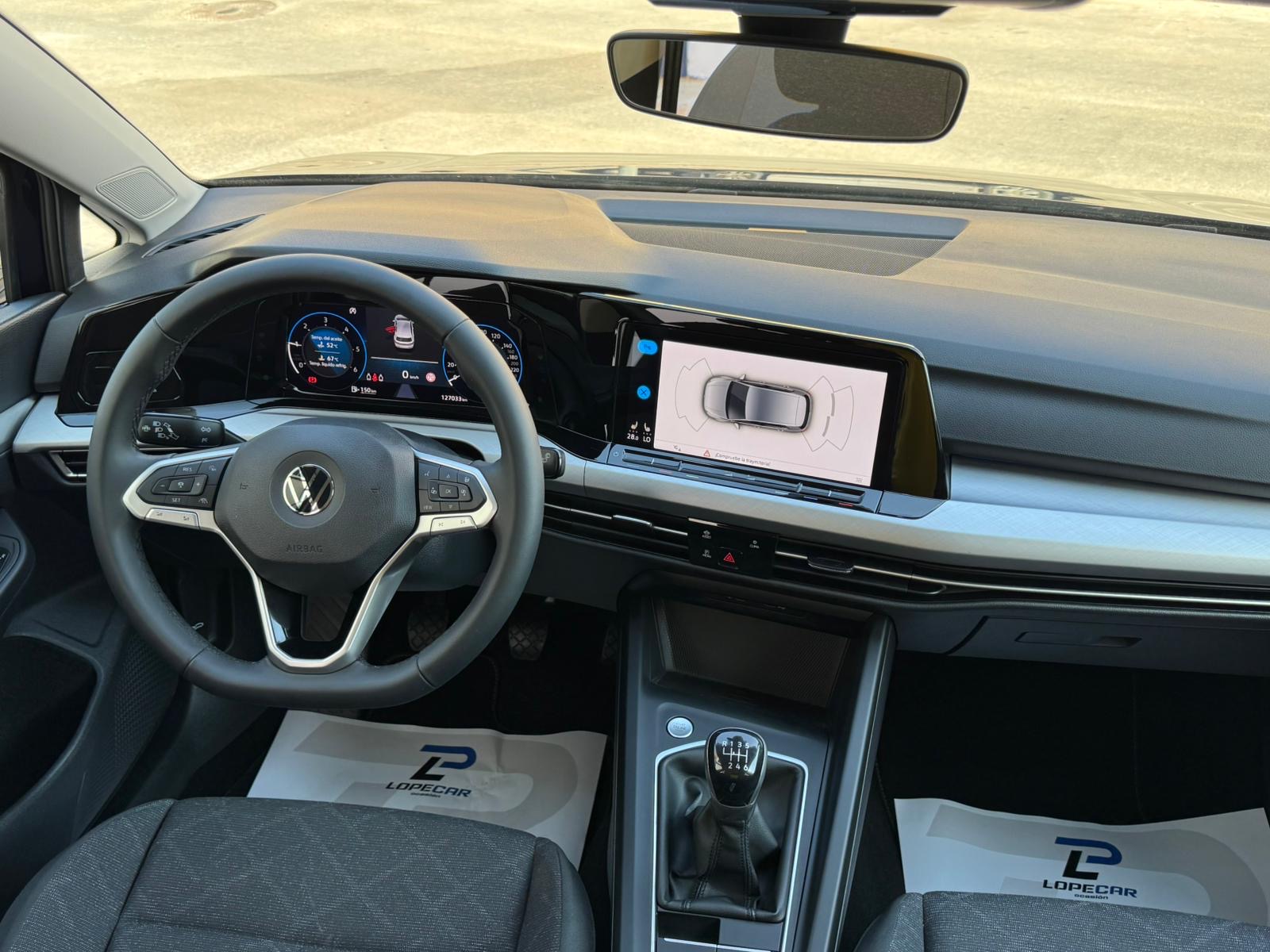 Volkswagen Golf 8 Life