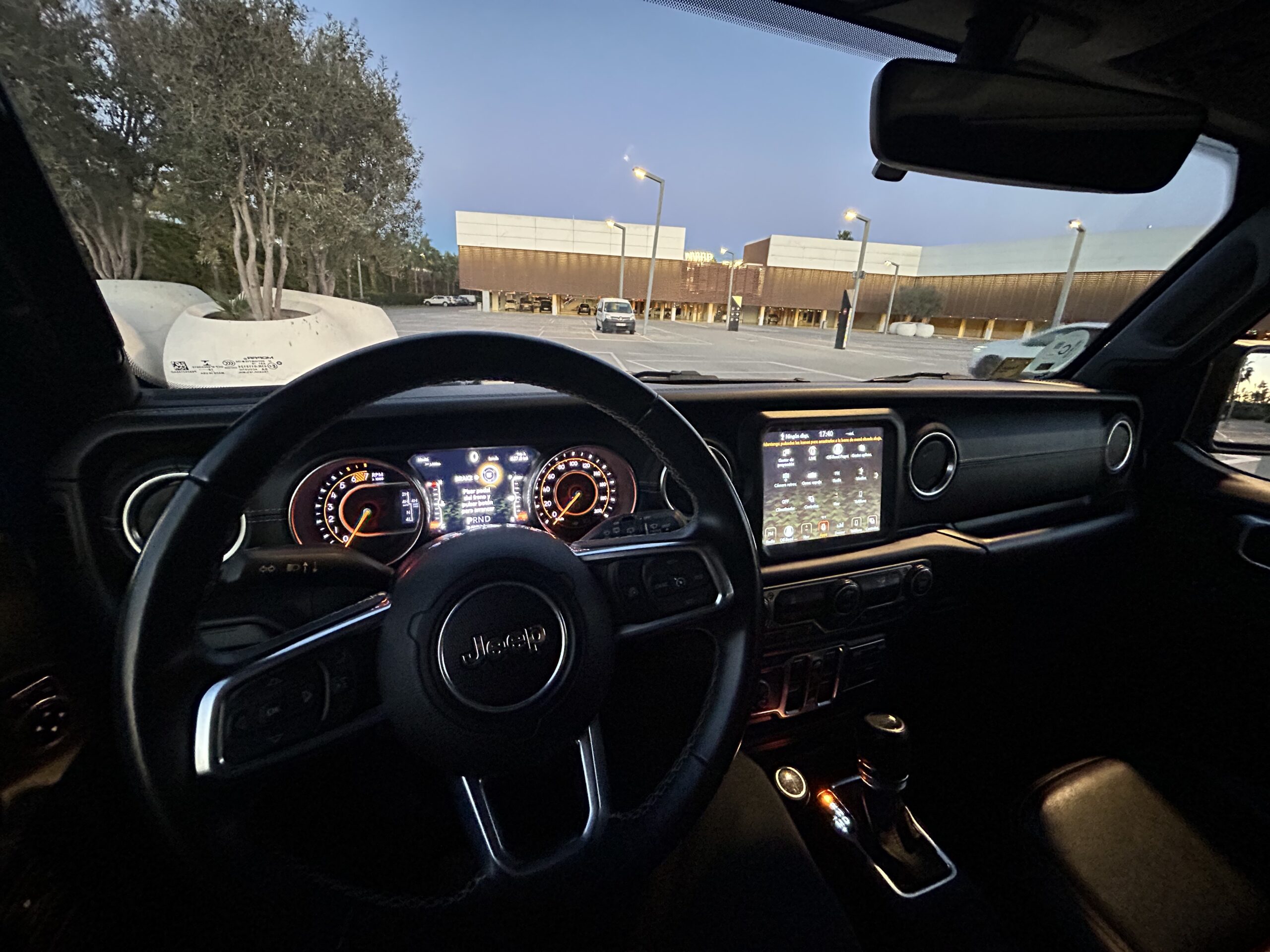 Jeep Wrangler Unlimited 2.0t GME Sahara 8atx