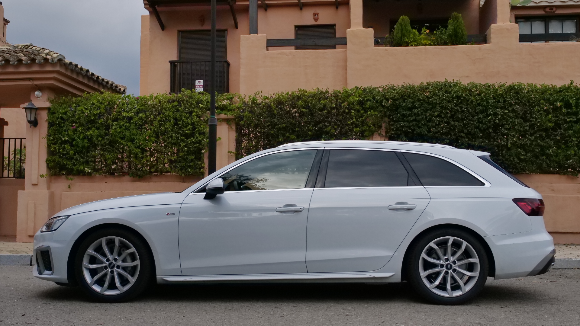 A4 Avant 40 TFSI S line S tronic 150kW S line