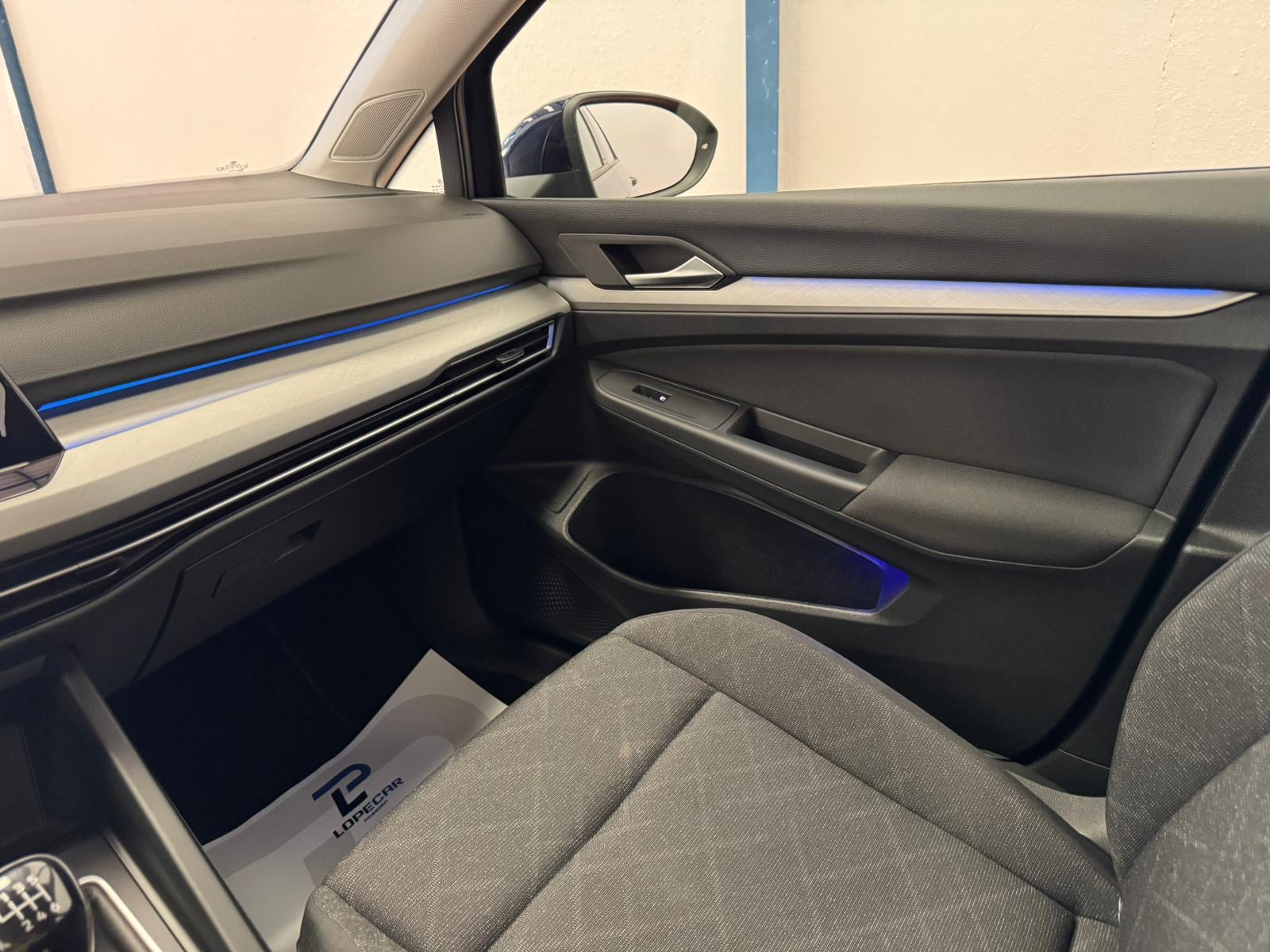 Volkswagen Golf 8 Life