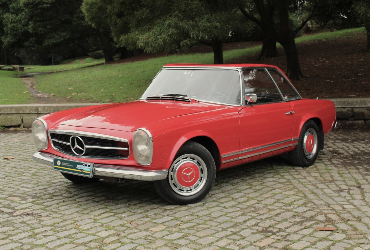 Mercedes-Benz