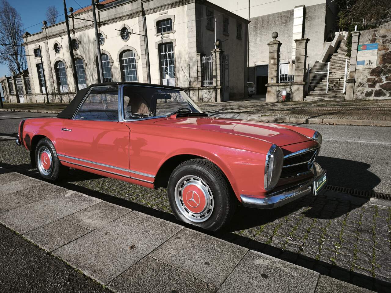 Mercedes-Benz