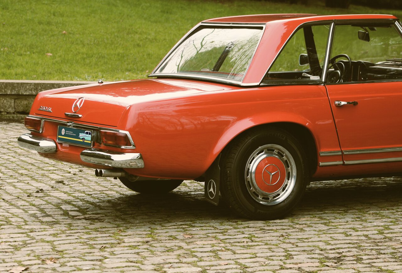 Mercedes-Benz