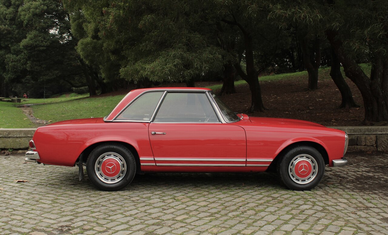 Mercedes-Benz