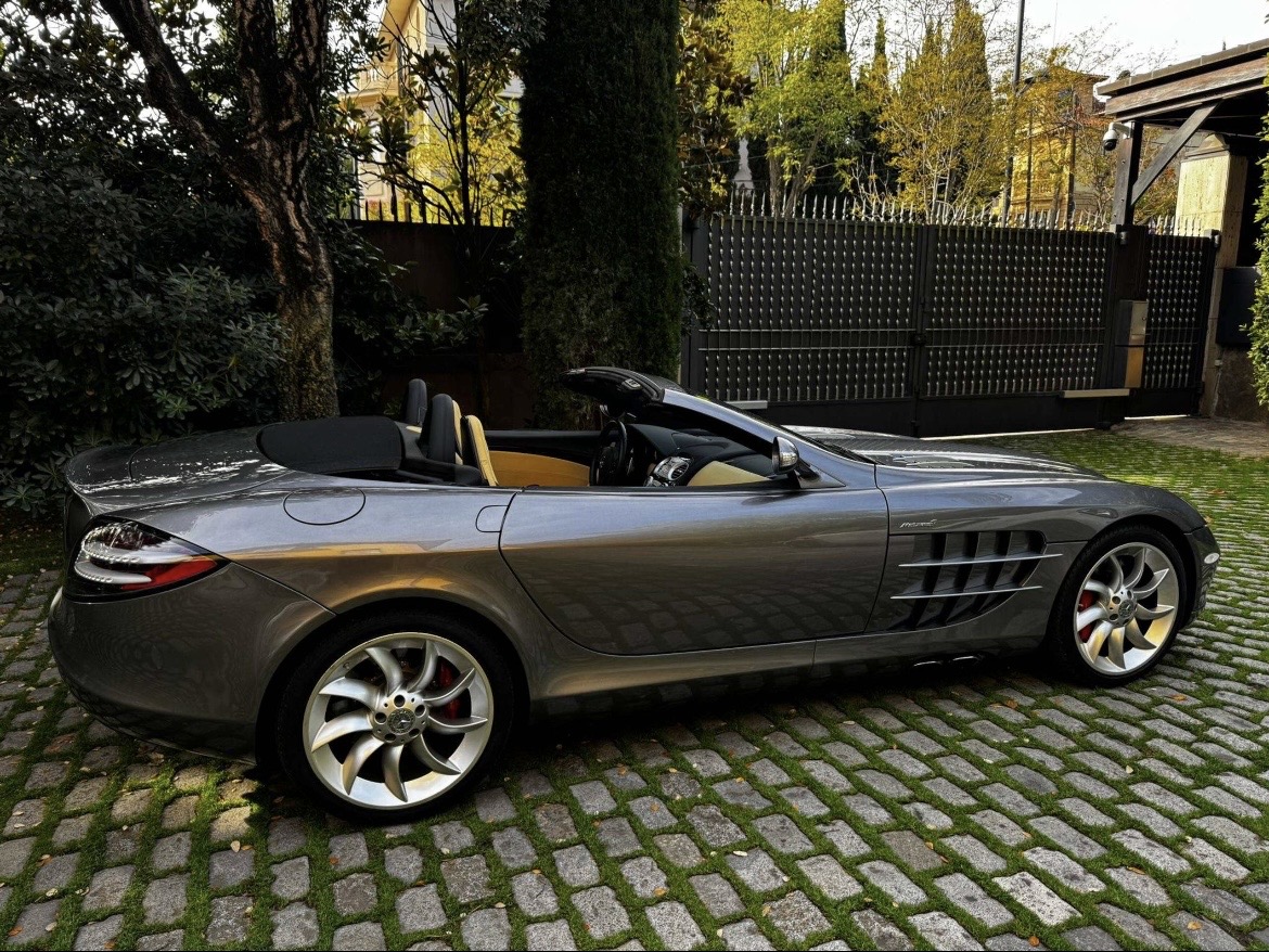 Mercedes SLR
