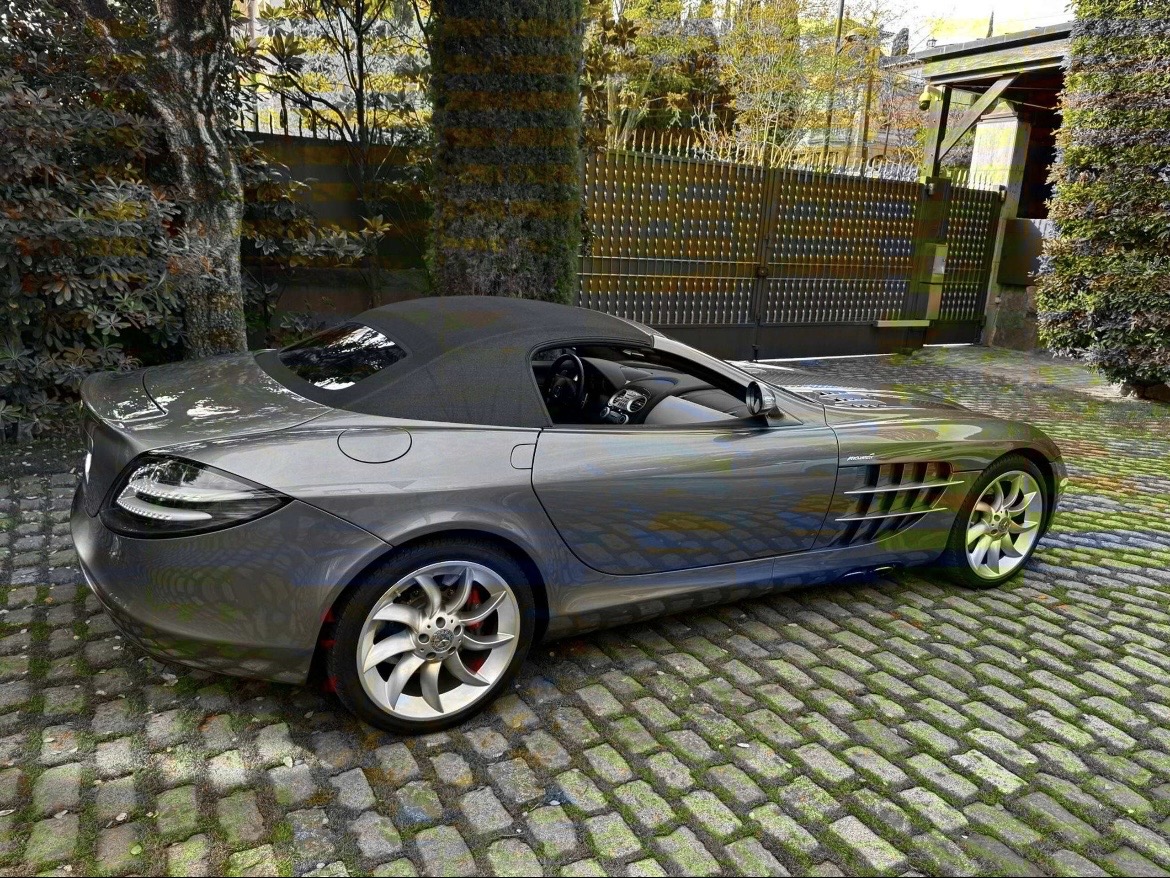 Mercedes SLR