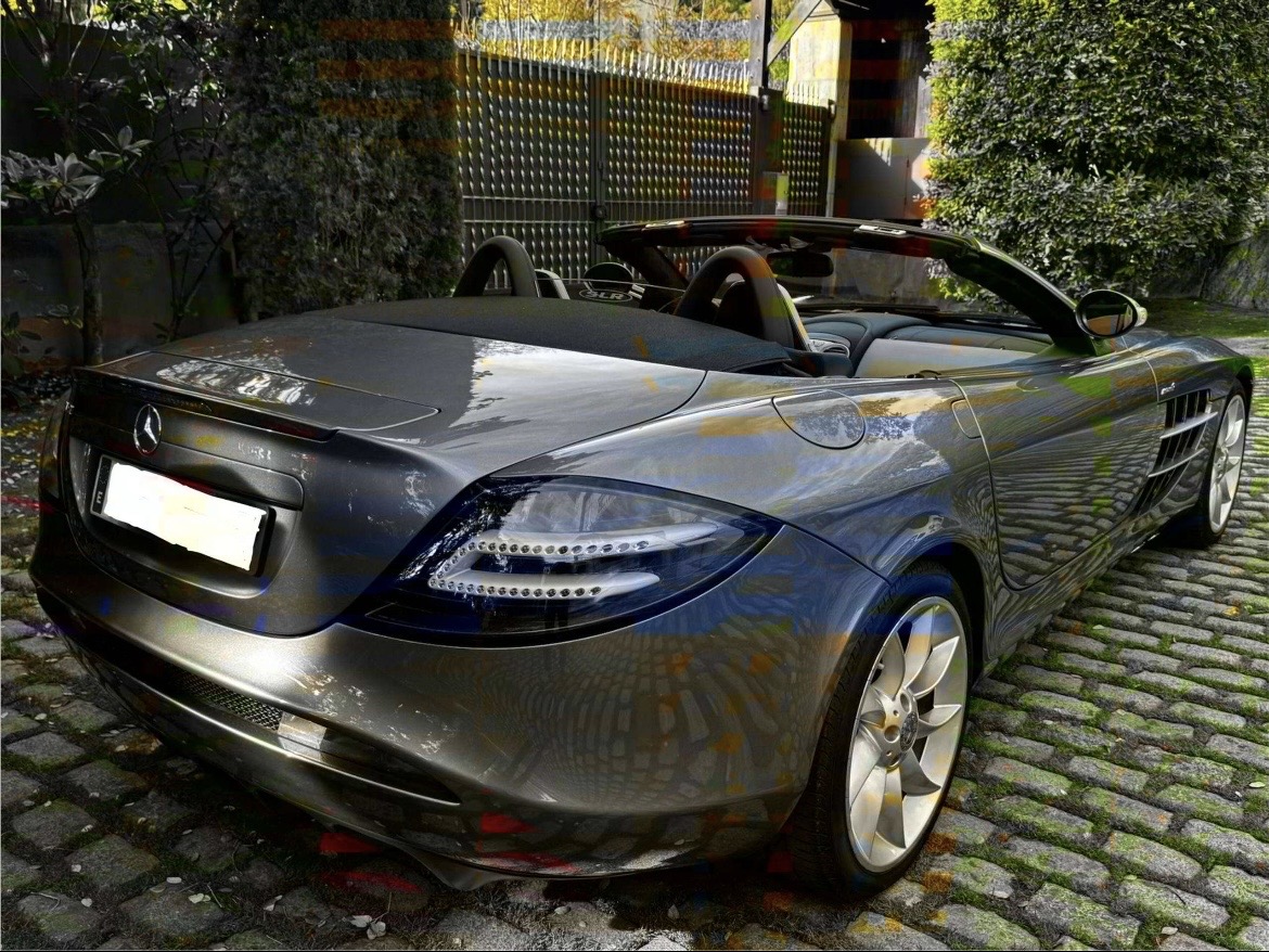 Mercedes SLR