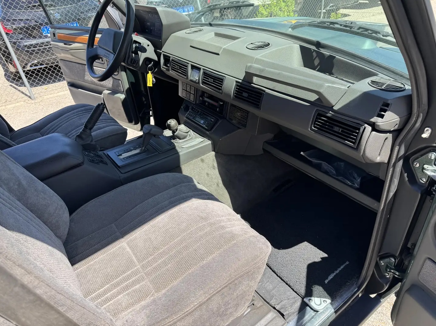 Land Rover Range Rover V 8 EFI Auto