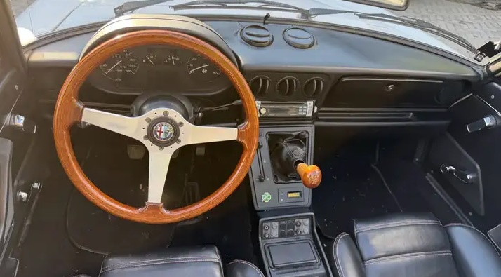 Alfa Romeo Spider