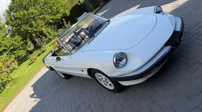 Alfa Romeo Spider