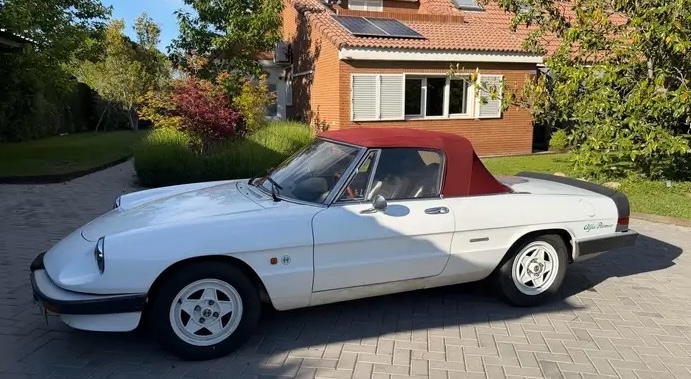 Alfa Romeo Spider