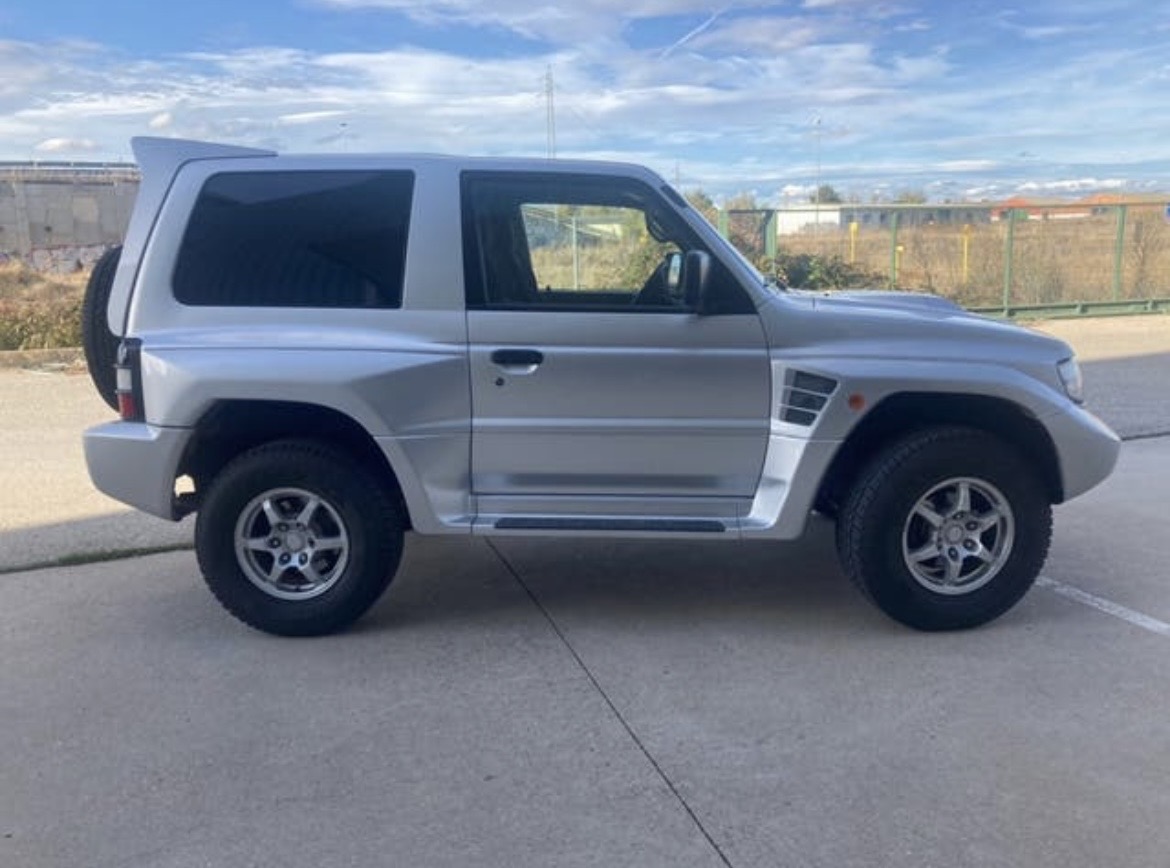 Mitsubishi Pajero Evolution