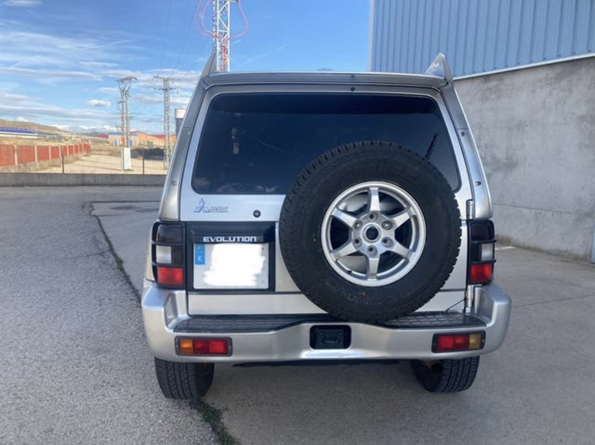 Mitsubishi Pajero Evolution