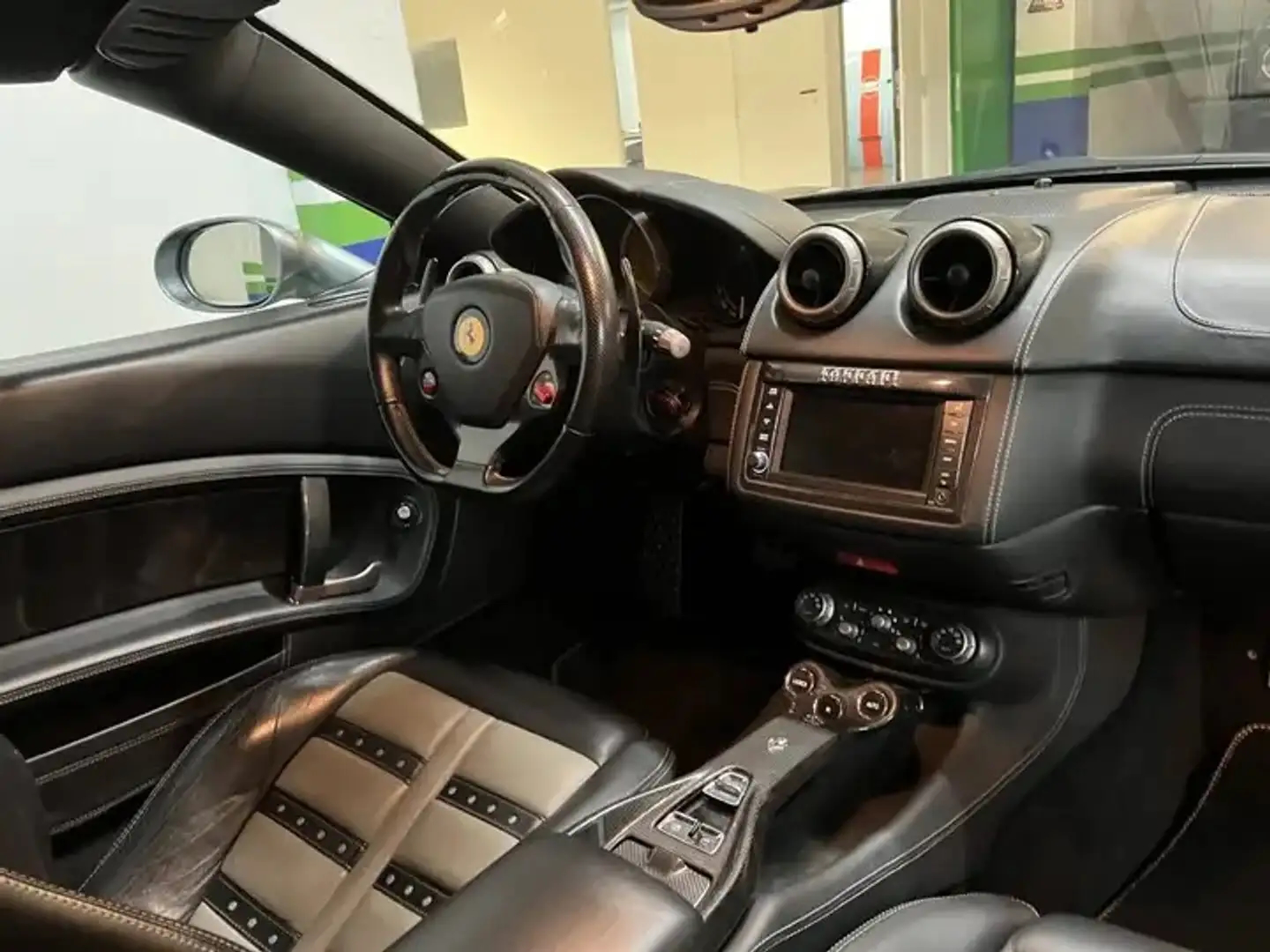 Ferrari California F1 Carbon Pack