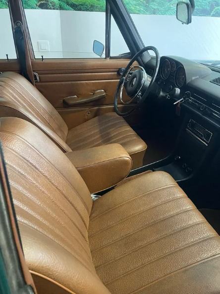 Mercedes Benz MB 220 1972