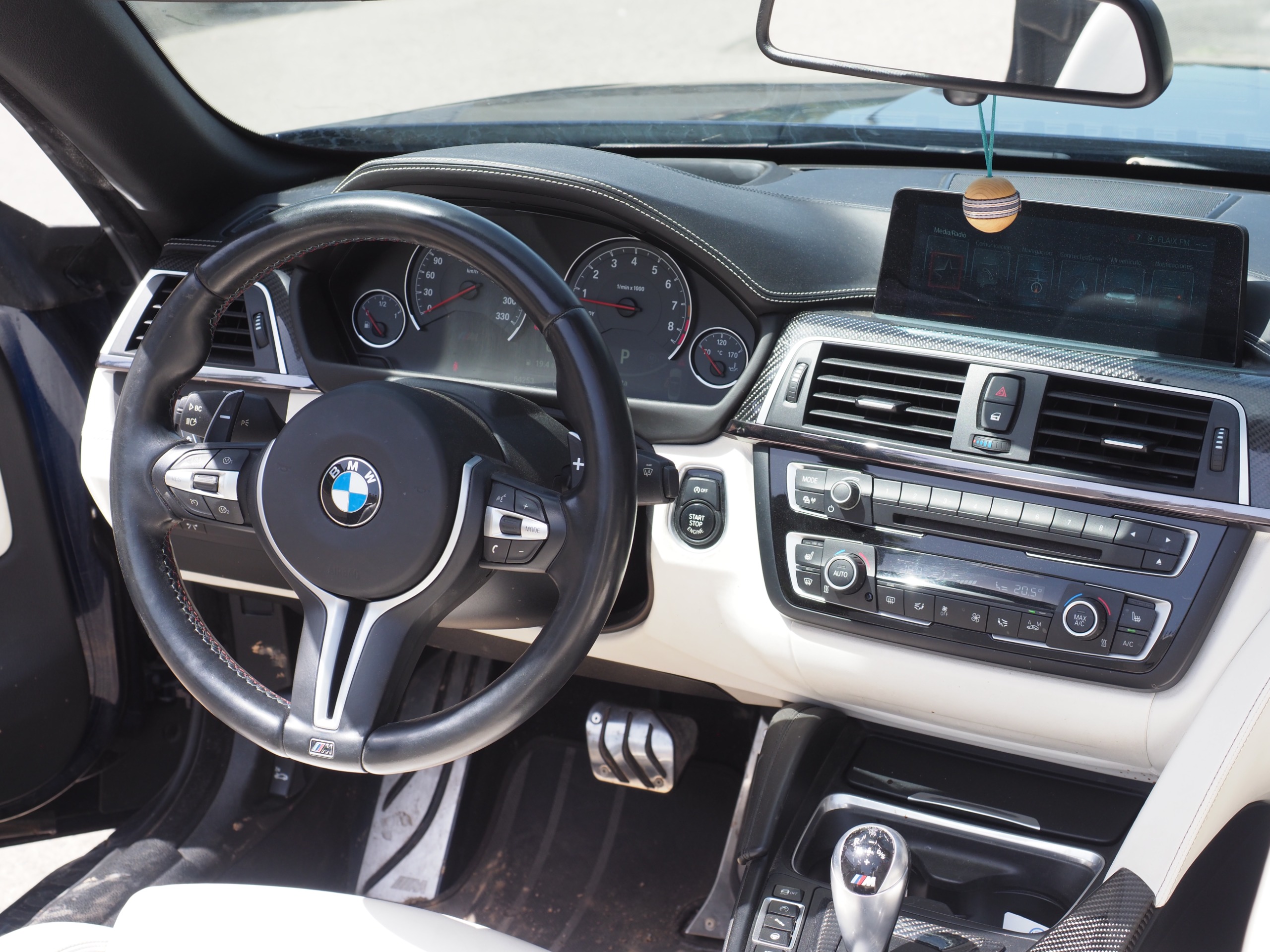 BMW M4 COMPETITION CABRIO