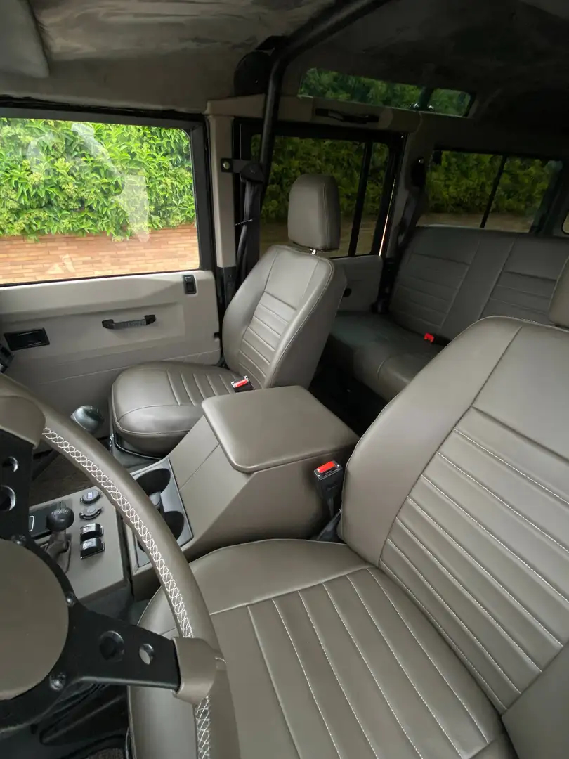 Land Rover Defender Defender 110 2.5Td5 SW S