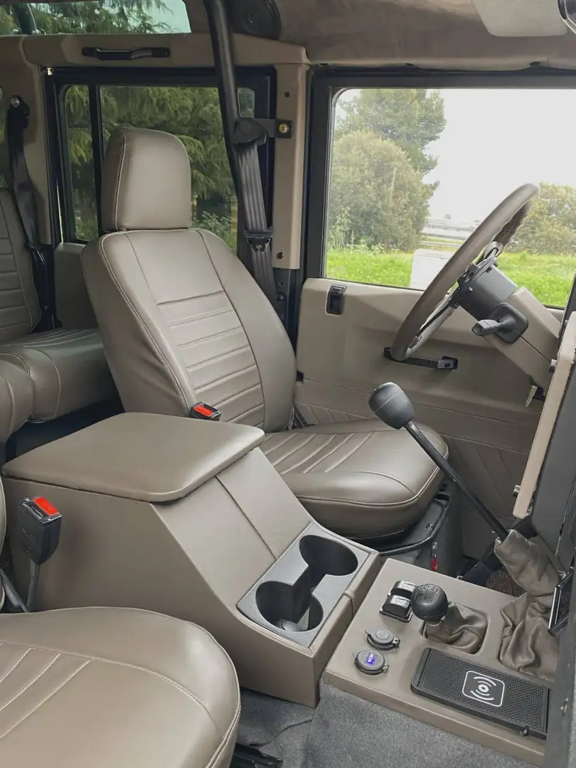 Land Rover Defender Defender 110 2.5Td5 SW S
