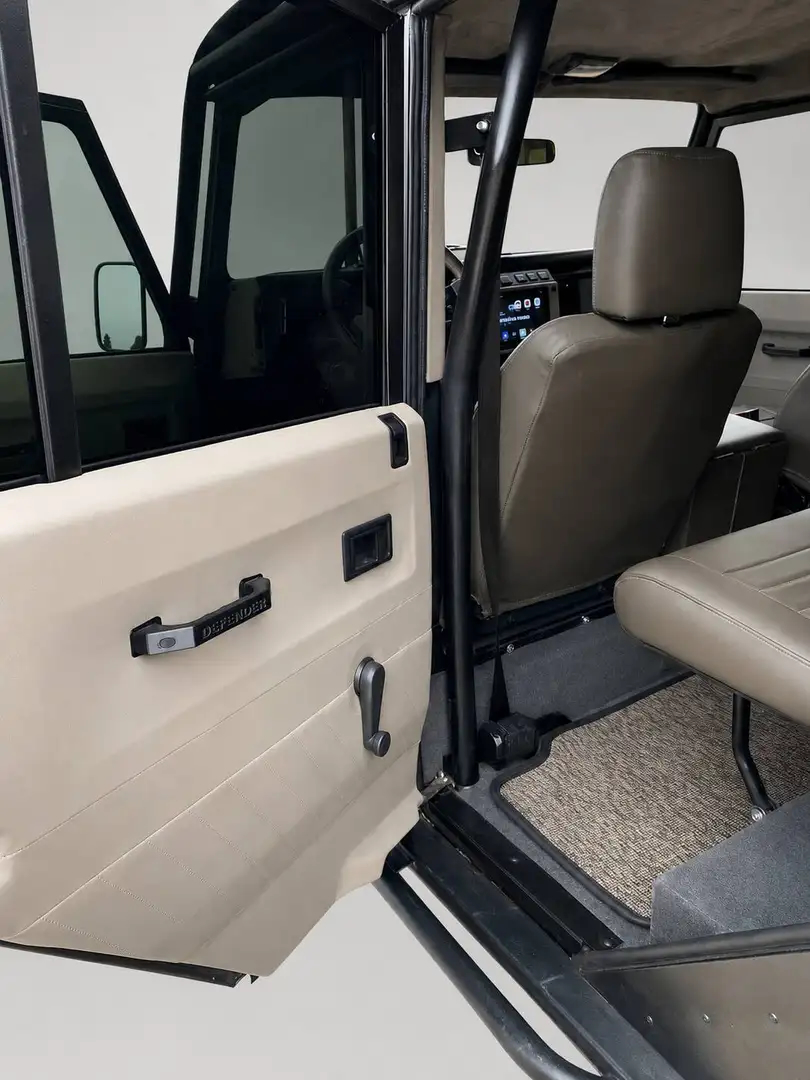 Land Rover Defender Defender 110 2.5Td5 SW S